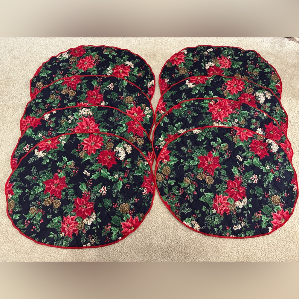 Vintage Christmas Print Placemats Set of 8 Oval Poinsettia Holly Red Green